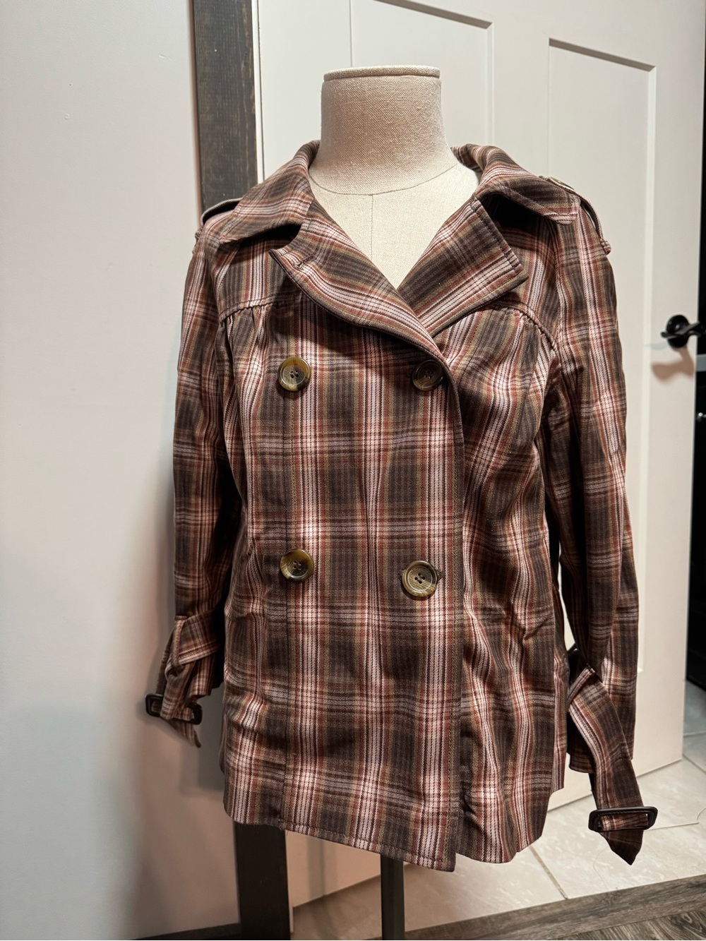 Liz Claiborne Plaid Double-Breasted Trench Coat in Brown and Cream